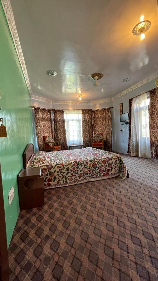 Dilaram Guest House Srīnagar Exterior foto